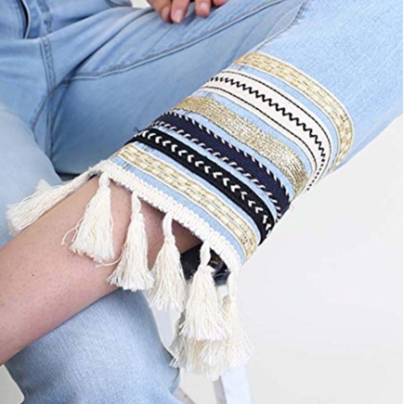 UMGEE Embellished Tassel Hem Cropped Jean - Picture 3 of 8